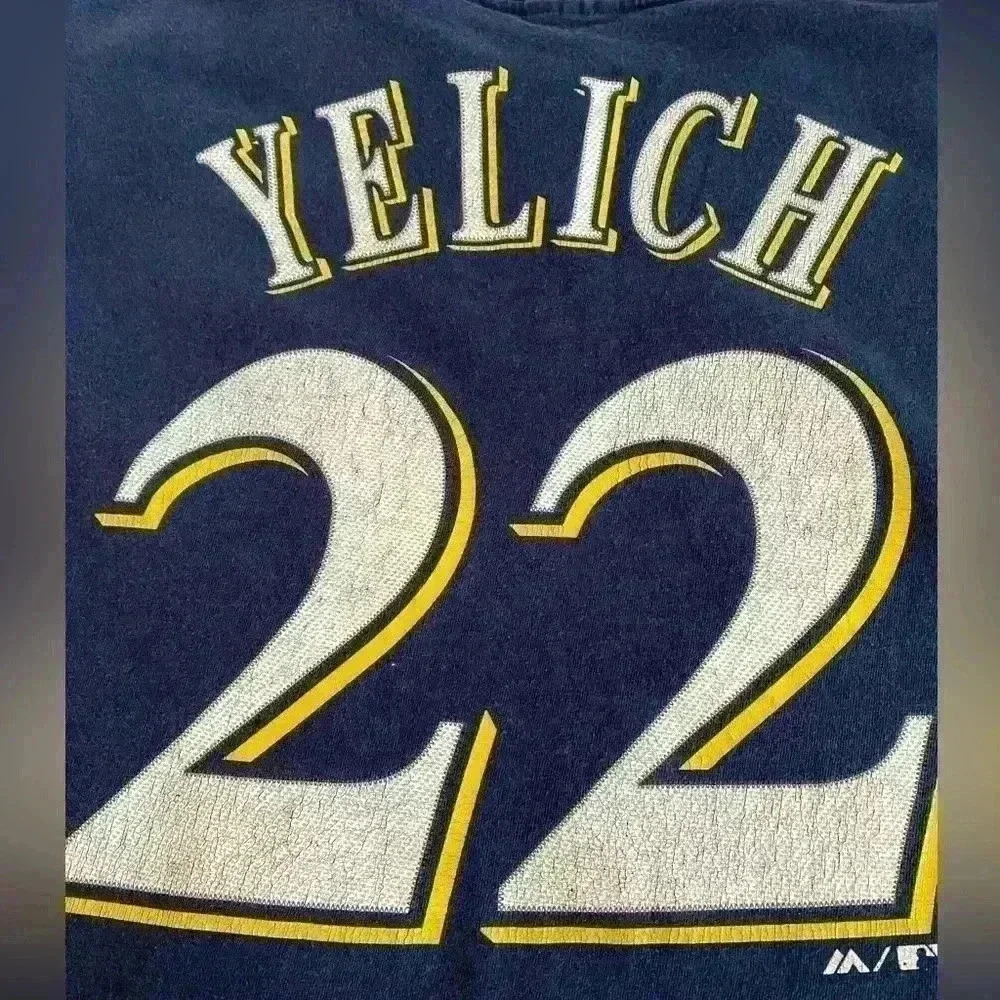 Milwaukee Brewers T-shirt - Picture 5 of 7